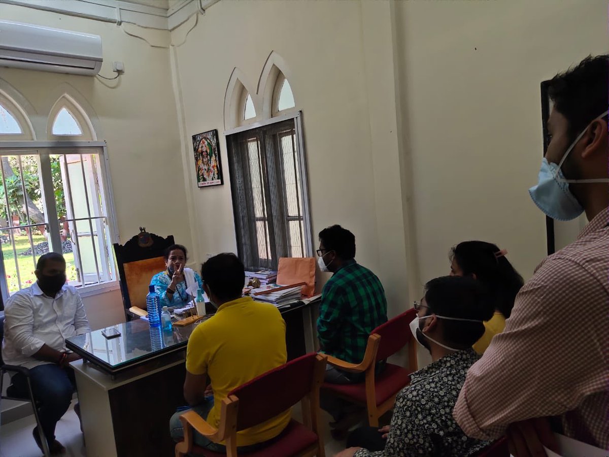 AmeyGhole's tweet photo. The issue of CPS Doctors of Cooper &amp; Bhabha Hospital resolved and their stipend is raised to Rs. 54,000/- Basic and 300 Doctors will be benefited by this decision, will Thank Hon. Min. @AUThackeray Ji &amp; Hon. Mayor @KishoriPednekar Tai and all the young Doctors !!! https://t.co/zxBABBlL5V