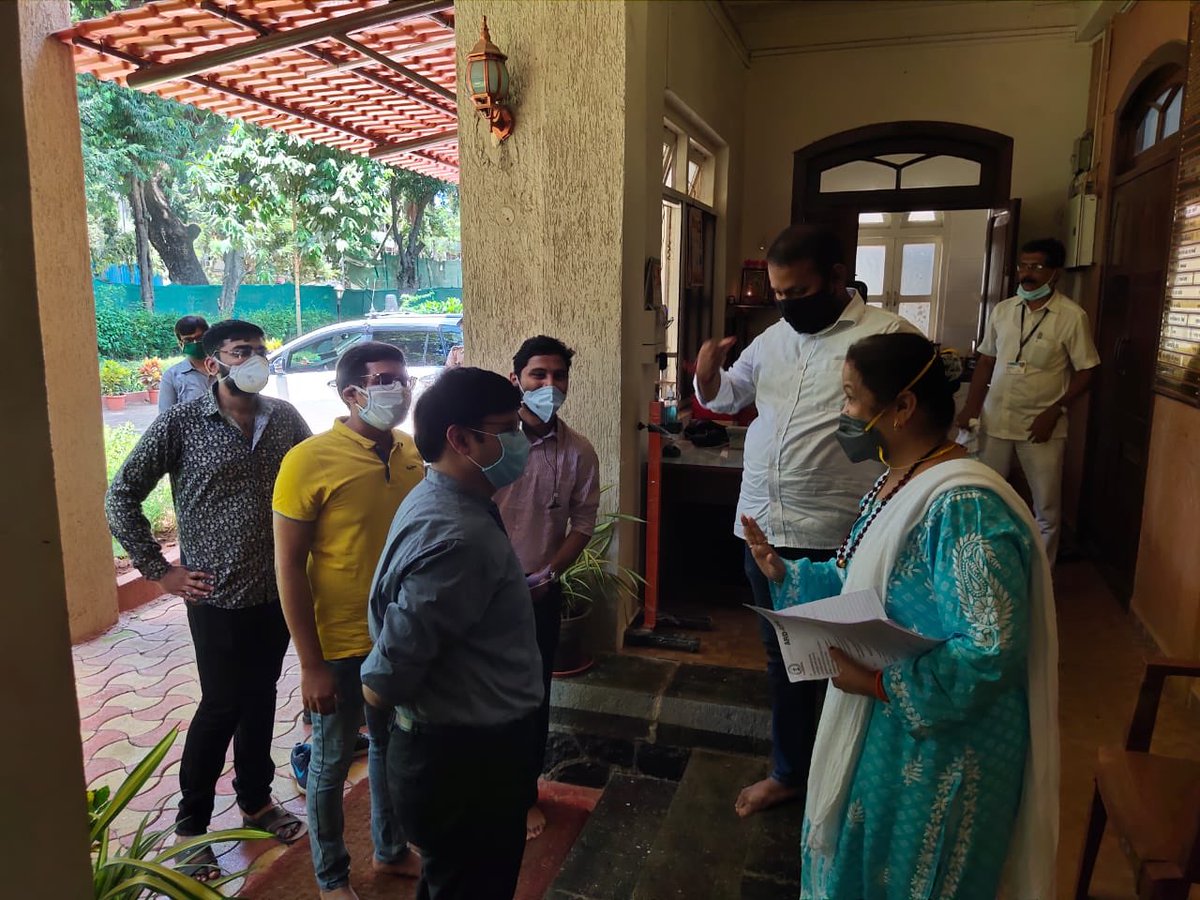 AmeyGhole's tweet photo. The issue of CPS Doctors of Cooper &amp; Bhabha Hospital resolved and their stipend is raised to Rs. 54,000/- Basic and 300 Doctors will be benefited by this decision, will Thank Hon. Min. @AUThackeray Ji &amp; Hon. Mayor @KishoriPednekar Tai and all the young Doctors !!! https://t.co/zxBABBlL5V