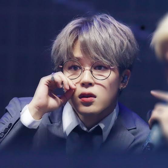 A very necessary thread of JIMINIE in glasses. ————