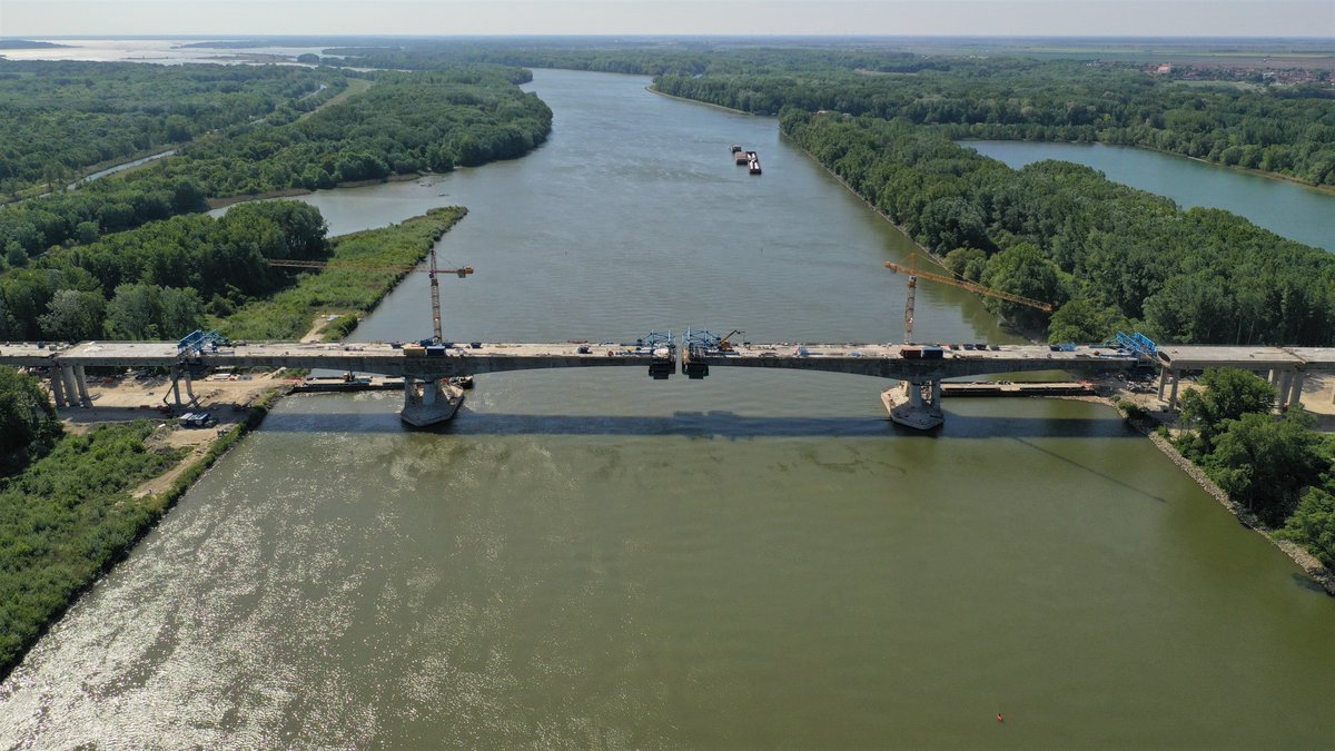 TorrojaIng's tweet photo. Ya casi hemos llegado…

We are almost there…

Photo courtesy of D4R7.
#bridge #design #civilengineering #engineering #construction #structures #concrete #Bratislava #D4R7 https://t.co/ugFu2Y30Fm