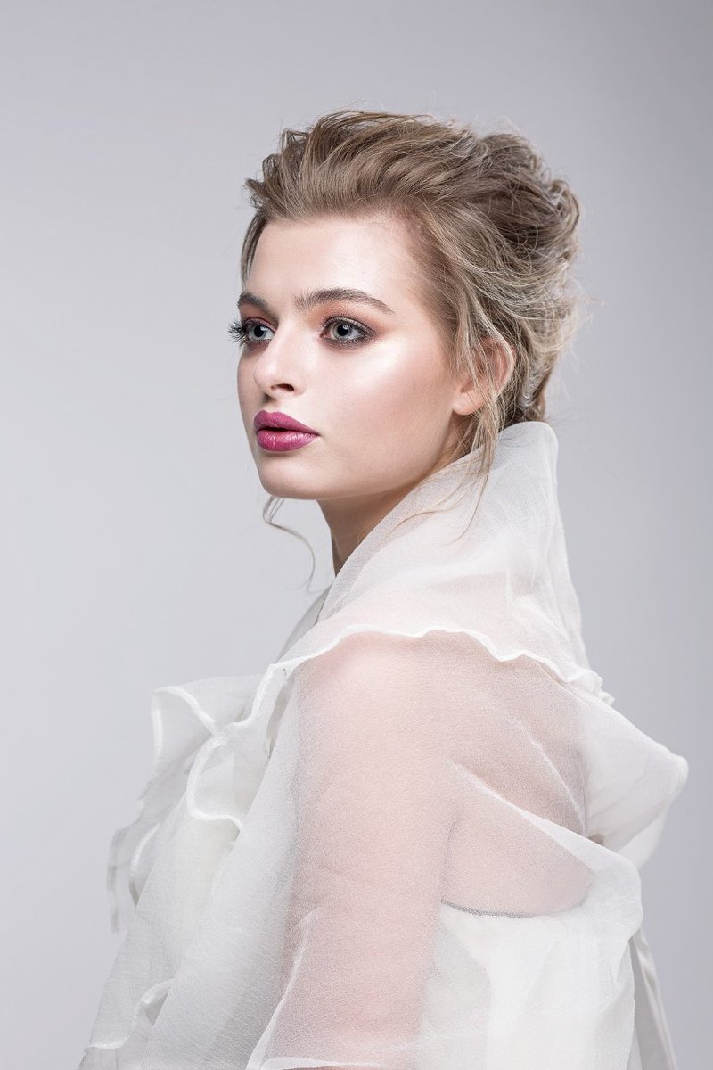 holyviia's tweet photo. @Holyviia - Some Exciting Trends to Try Out This Summer

One of the finest #fashion #designers in the world, #Holyviia, brings you some of the biggest #fashion_trends that can make you look stunning in a jiffy. https://t.co/ehZuwZ0fpa