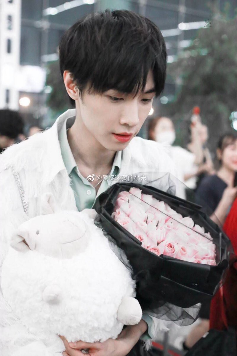 hourlyjiyang's tweet photo. https://t.co/x5qnUR6S4d