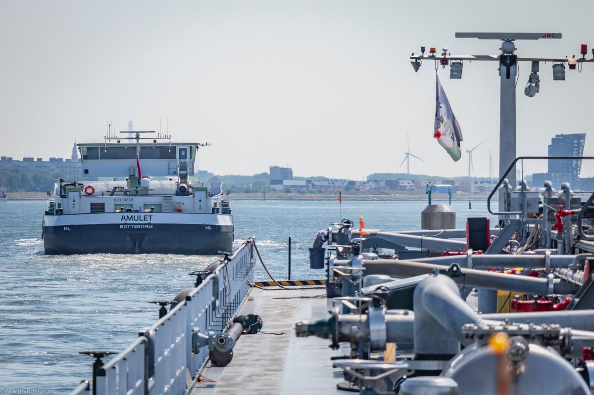 Our Amulet is underway to the next bunker of VLSFO in the Port of Rotterdam while being chased by our Deja who was underway to load the next parcel of VLSFO.
Credits to Martin Roelofsen for this beautiful action photo!
#Maritimevisionaries #stayhealty #teamwork #bunkering #proud
