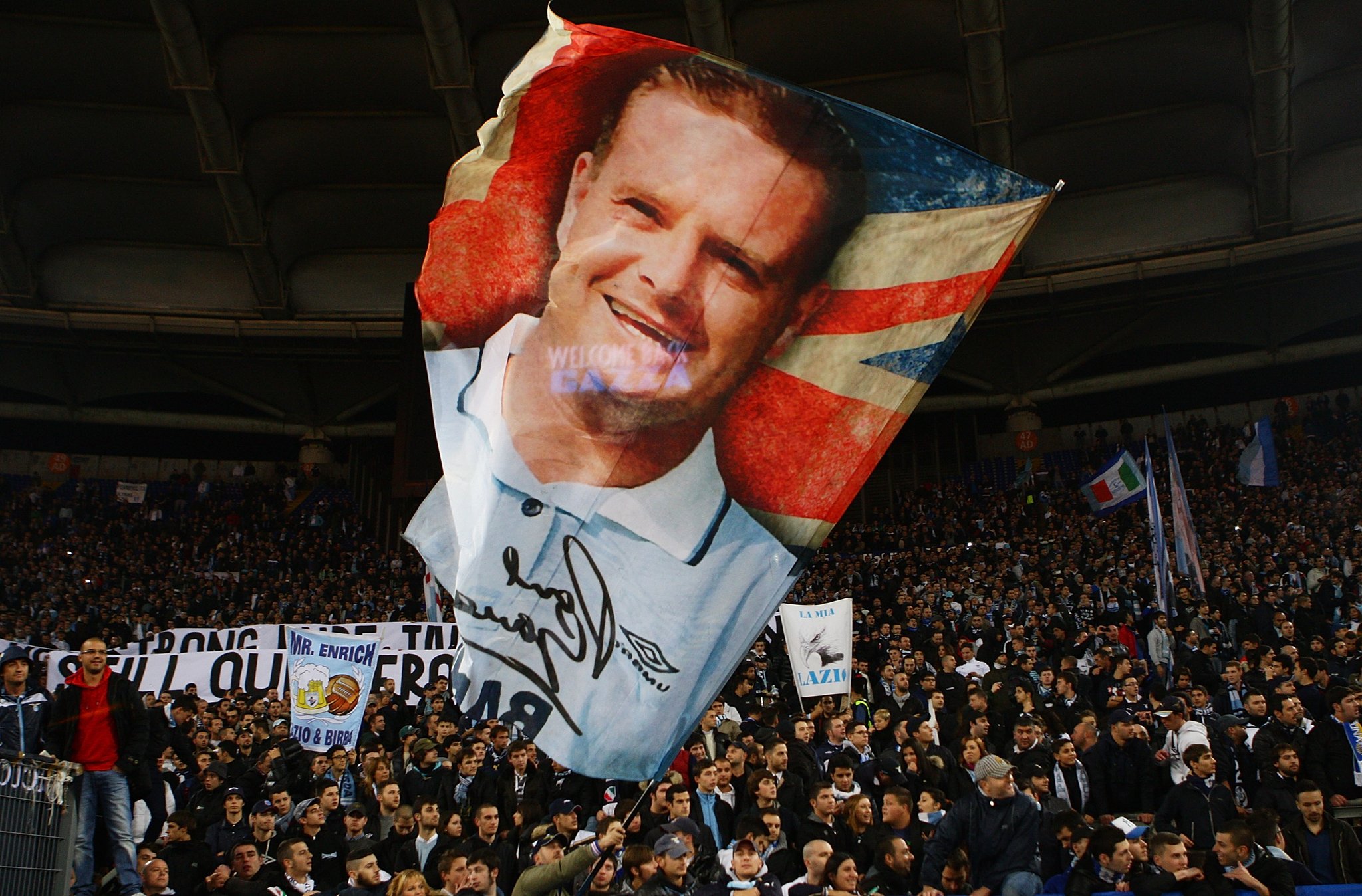Happy 53rd birthday to Paul Gascoigne. 
