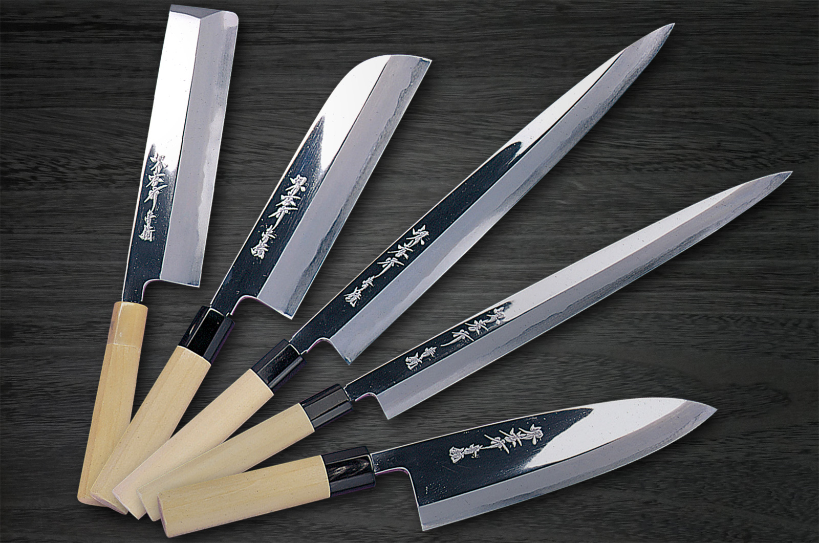 Шеф нож kasumi. Набор японских ножей. Нож шеф kiyomi japan. Нож шеф kiyomi japan. Топ японских ножей.