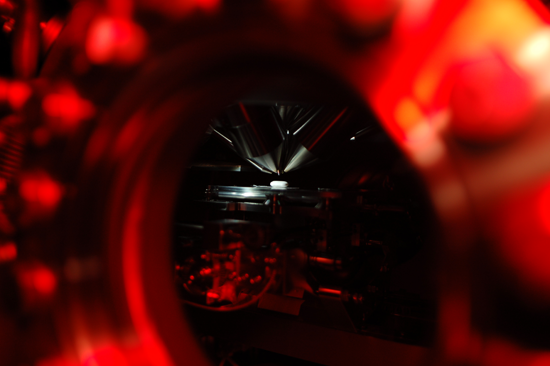 StrathImages's tweet photo. When the team first saw Eleanora Paladino’s 2018 image, some thought it was a robotic cat! In fact it shows a tablet in a Mass Spectrometry Imaging machine, having its composition analysed: https://t.co/kphOn84hNQ #StrathImages #PhotoMonth @eleObis @SIPBS_Strath https://t.co/yQq1KlBLvv