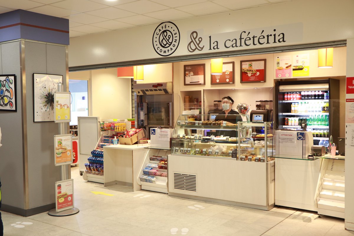 La cafétéria de l'hôpital vient de rouvrir ses portes ! Vous pourrez retrouver l'équipe de la cafétéria du lundi au vendredi de 10h à 15h (hors jours fériés). 🥪🥙🥗