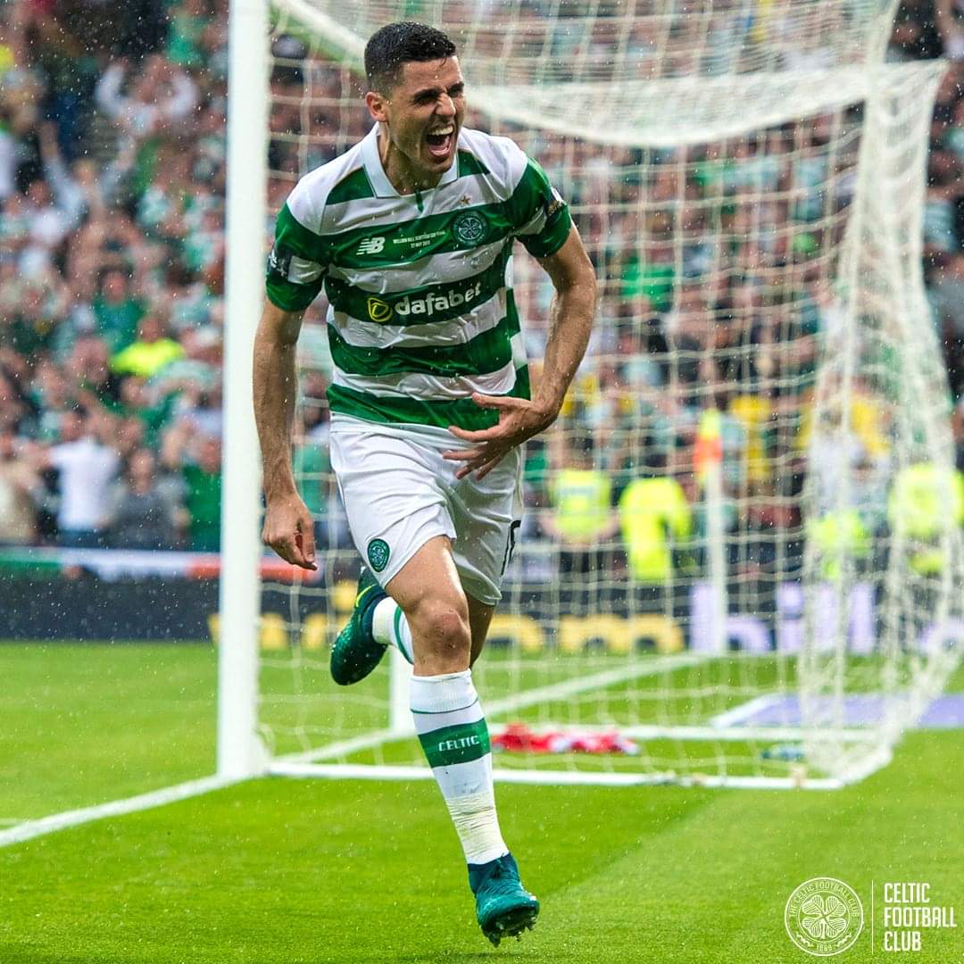 JGlasgowCelticK's tweet photo. Fess up...who shed a tear or 10 that day? 

😢✋😢

#InvincibleTreble 🍀💚 https://t.co/1ADfZNpDDm
