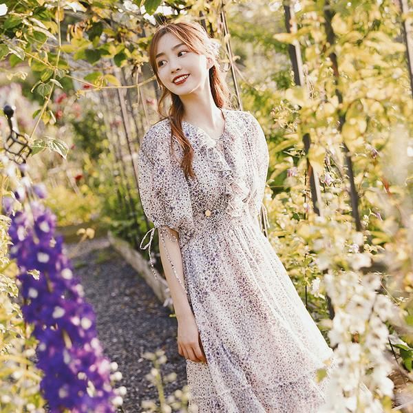 Manusmachina 藤紫の小花柄フレンチワンピース T Co Zhzxycxpgv 藤紫の小花柄が美しい ワンピース まるで藤の花が舞い散ったような美しい姿に見惚れてしまう 程よい丈感が清楚さを演出してくれます 可憐な雰囲気を纏ったワンピースを思う存分 Manusmachina 藤紫の小花柄フレンチワンピース T Co Zhzxycxpgv 藤紫の小花柄が美しい ワンピース まるで藤の花が舞い散ったような美しい姿に見惚れてしまう 程よい丈感が清楚さを演出してくれます 可憐な雰囲気を纏ったワンピースを思う存分