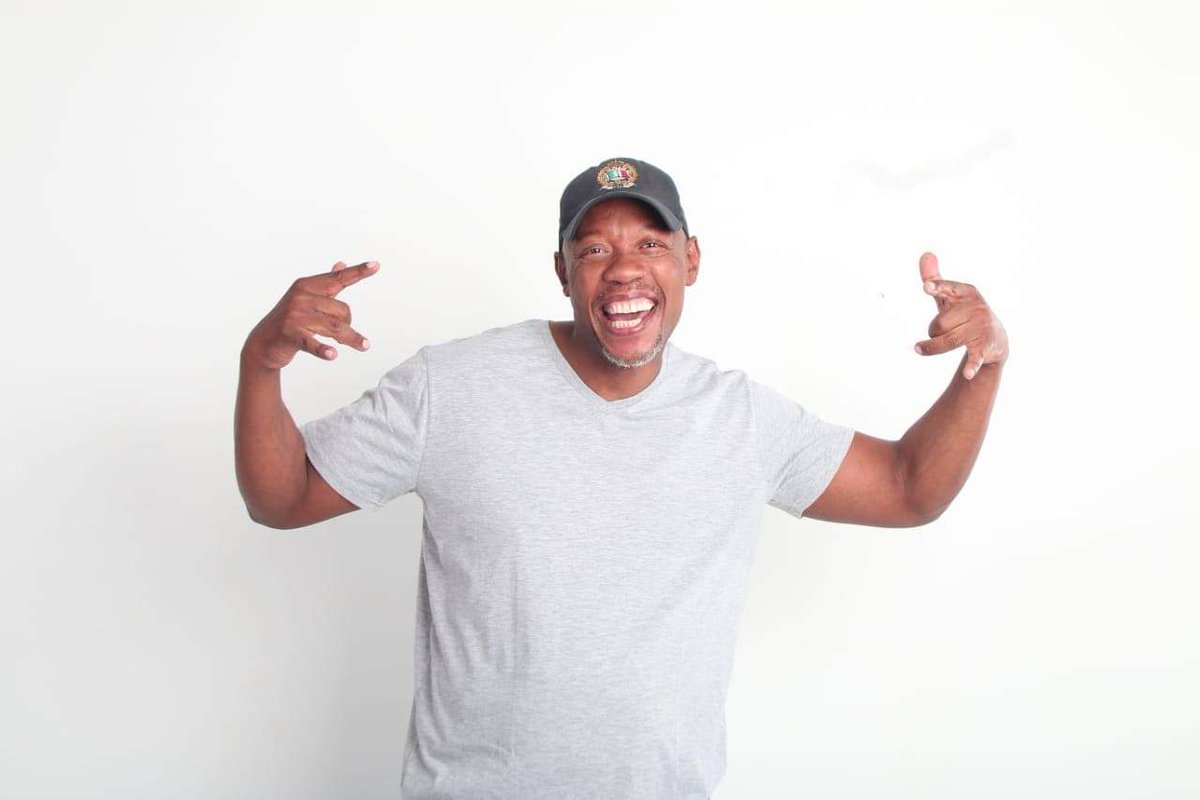 MaftownMag's tweet photo. He’s a first-class Radio Presenter Bokone Bophirima and South Africa has ever heeded, His fans adore him and he stands alongside radio legends but he insists he’s just Douglas Mosadi. We find out what makes this living legend boundless, read more @ https://t.co/JNJmKhM1og https://t.co/JRp9ORVVuG