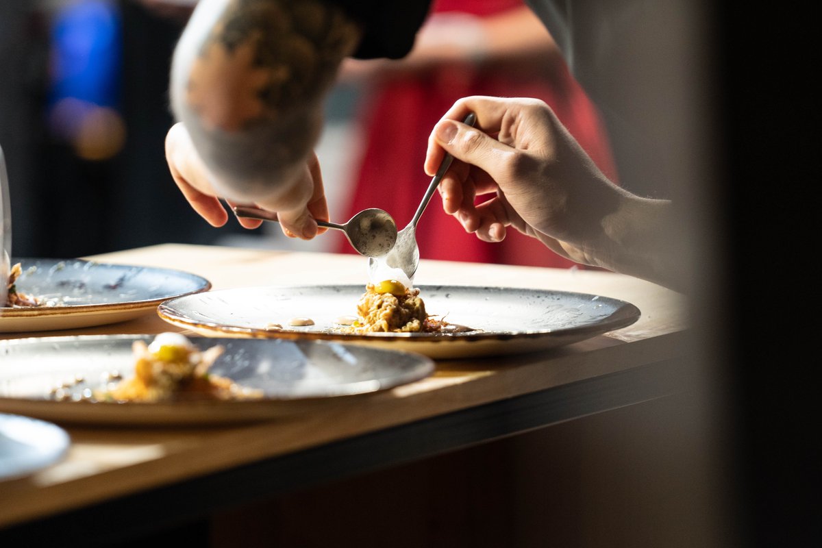 transgourmet_es's tweet photo. ¡Tercer día de votaciones de #GMchef y cada vez queda menos! No olvidéis votar la mejor receta. ¡Hay muy buenas! https://t.co/HgDYgSYlGU https://t.co/7Rq4WSNTEd