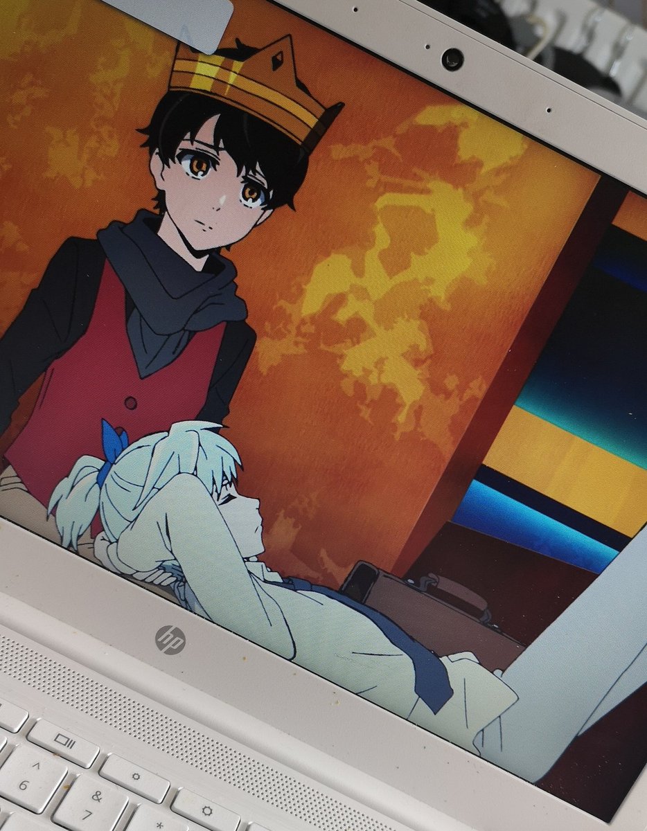 I want what he has: nice hair and someone to sleep on