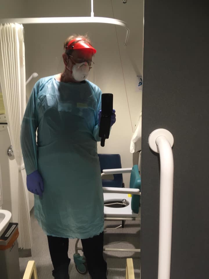 GazettePHill's tweet photo. Prayers are needed for Rob Williams, a nurse at Musgrove Park Hospital who has been caring for Covid-19 patients and contracted the virus himself. He's very ill on a ventilator being looked after by his work colleagues. https://t.co/DXKClAkMqd https://t.co/tMbTBAyQOb