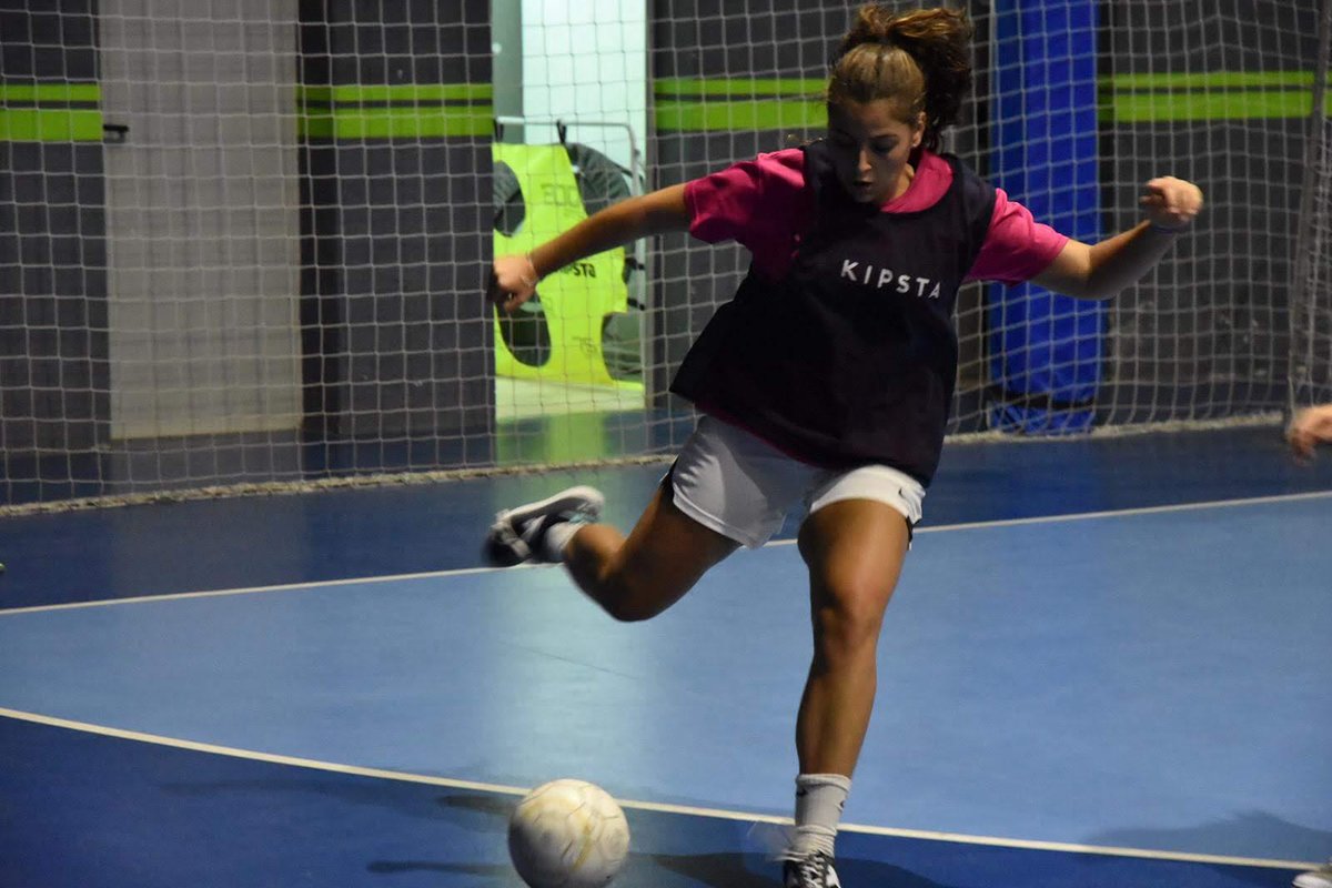 🔴 FITXATGE ⚪
La Nahima Sefiani Arroyo serà la primera de les nostres incorporacions del Sènior Femení. La Nahima, que prové del FS Castellgalí, és una ala amb gol i molt jove. Des del club li donem la benvinguda!
#cfse
#fitxatge 
#pqensagradajugarafutsal