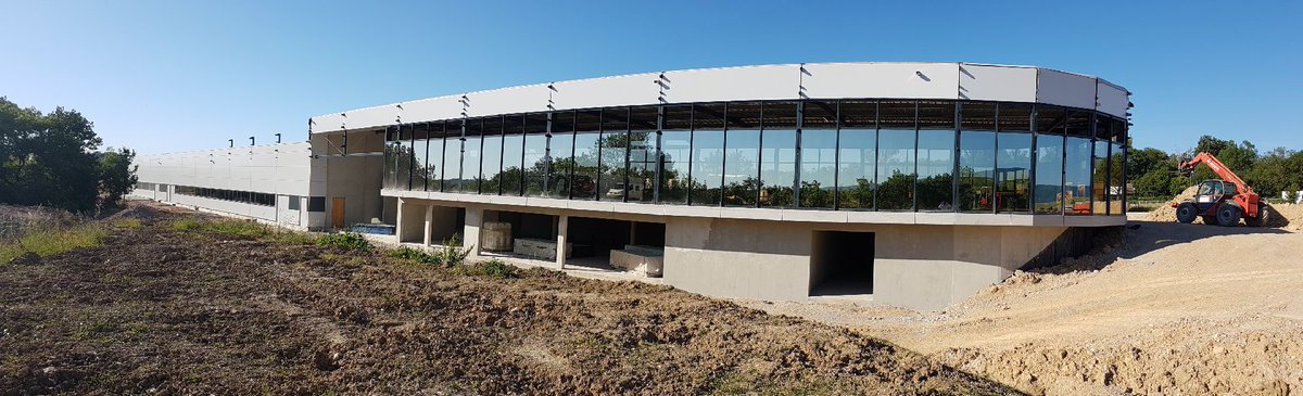 GroupeSyselec's tweet image. [#NOUVEAUBÂTIMENT]

Cela fait longtemps que nous n&apos;avions pas donné de nouvelles de notre nouveau bâtiment et celui-ci a bien grandi ! 😎

#GroupeSyselec #CastresMazamet