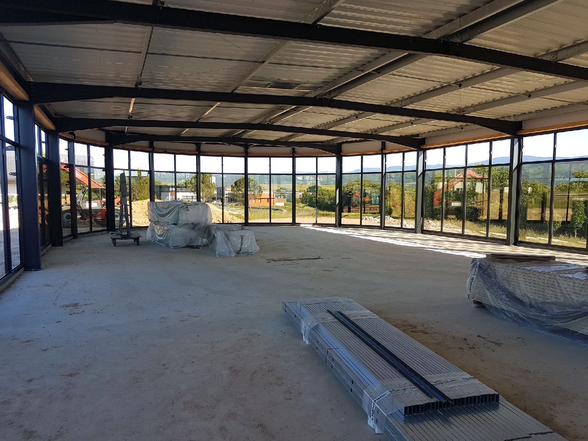 GroupeSyselec's tweet image. [#NOUVEAUBÂTIMENT]

Cela fait longtemps que nous n&apos;avions pas donné de nouvelles de notre nouveau bâtiment et celui-ci a bien grandi ! 😎

#GroupeSyselec #CastresMazamet