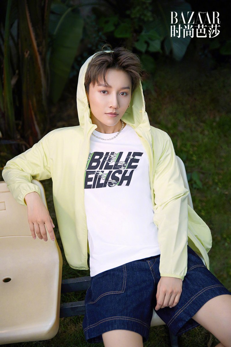 yuxinjiejie's tweet photo. Bazaar updated with new Yuxin photo https://t.co/T2MvcvAyIw