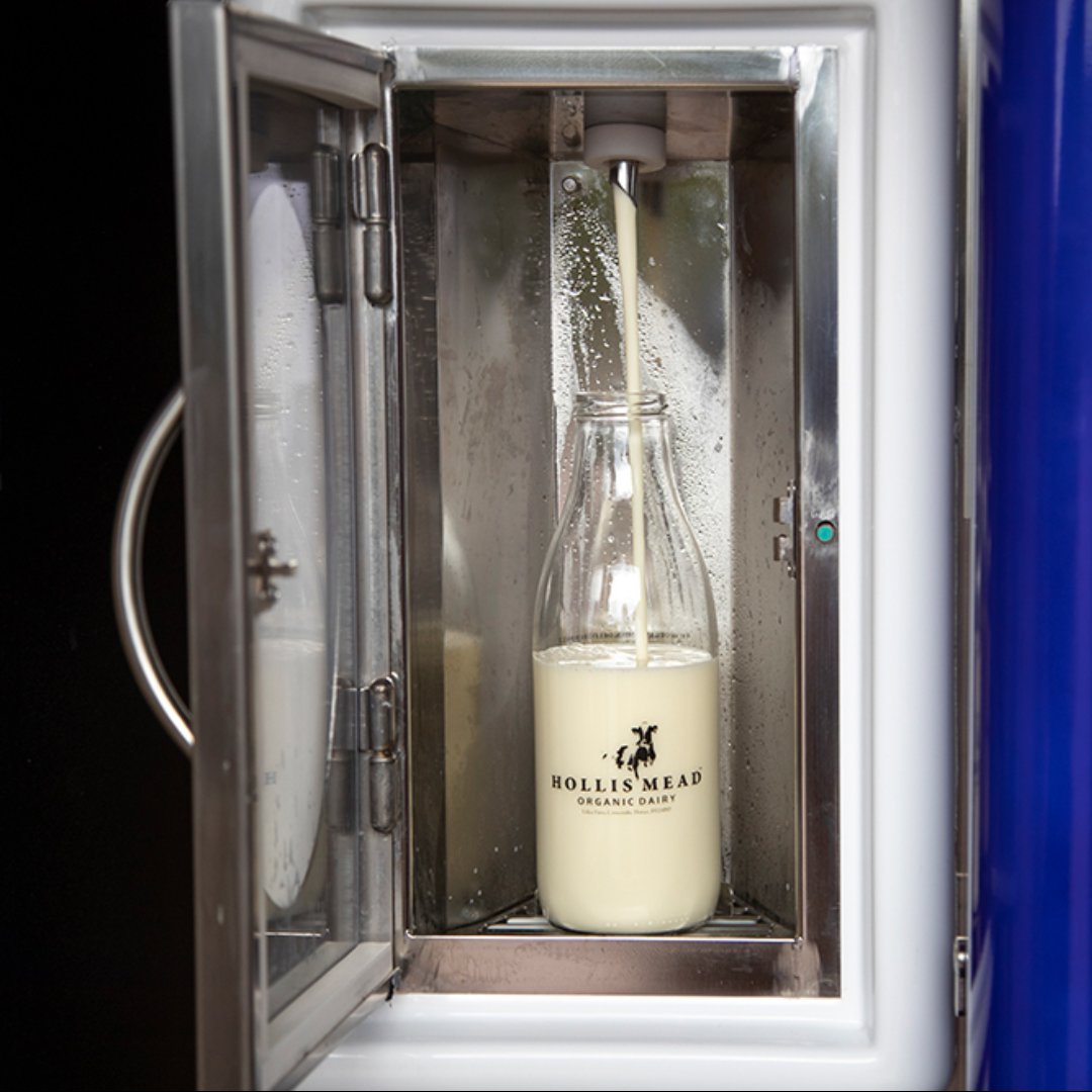 Fresh Organic Milk delivered daily to our vending machine locations across West Dorset. Click here view our vending machine locations: soo.nr/hDZE #milkvendingmachine #organicmilk #westdorset
