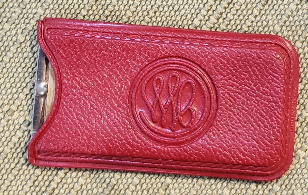 atticesoterica's tweet photo. Vintage Philadelphia John Wanamaker Department Store Credit Card With Red Holding Case https://t.co/WTyvbtyPrT #Vintage #Antiques #AtticEsoterica #Etsy #Collectibles #OriginalCase https://t.co/mrQGHSrPtx
