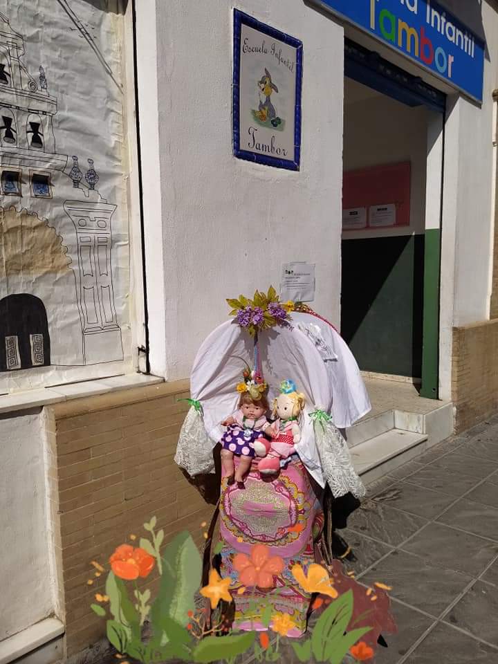 EscuelaTambor's tweet photo. 🎼 Aquí estamos otra vez, para decirte que te queremos otra vez, para cantarte por sevillanas otra vez🎶...este años sin nuestr@s niñ@s en la puerta pero sí en nuestros 💕 Os esperamos! #CalleCastilla 77/79 #Rocio2020 #Triana #educación @penasdetriana @mst1953 @AllivesSevilla https://t.co/TynyDB5NP8