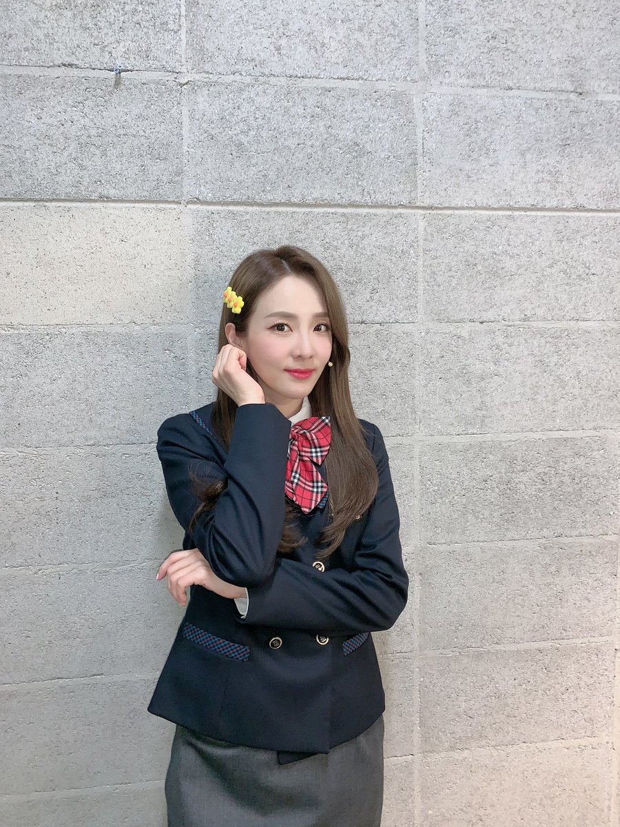 krungy21's tweet photo. 이제 3번 남았다!!! 일이삼사! 오해영~~~ 화이팅!!! 😀👊🏻💕 https://t.co/pwHgvqH5HH