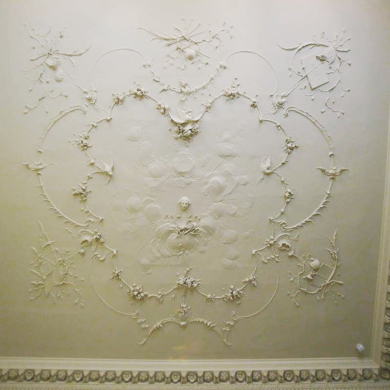 dublincastleOPW's tweet photo. Where Athens, Brussels @kbrbe and Dublin meet, there is a lot of deceit, from Bartholomew Cramillion's Arts& Sciences stucco ceiling, moved to Dublin Caste in the 50s, to Athenian Stuart's stairs ceiling in Rathfarnham Castle #UnlockingCulture #CastletoCastle https://t.co/ulxLiyhxBb