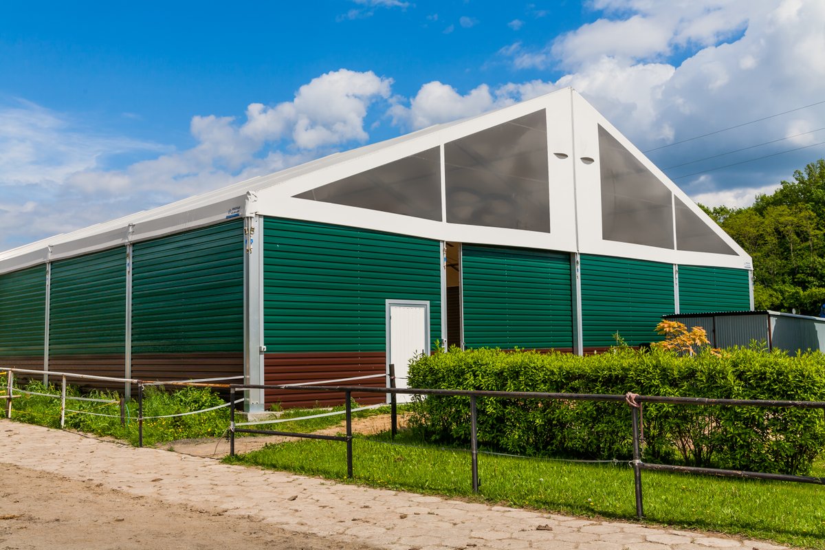 fieldandlawn's tweet photo. We work with a leading manufacturer to deliver the best #IndustrialStructures to the UK. These demountable warehouses are quick to manufacture, fast to build, and can be made to your exact requirements:
#Warehouse #ColdStorage #Distribution #Loading #Exhibition #Protan https://t.co/fwaAunCiLl