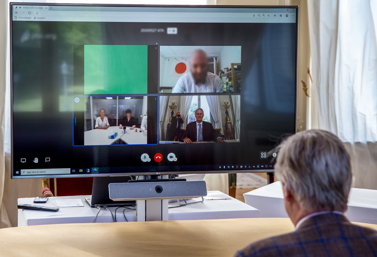 Gesprek met de heer Theo Vaes, medeoprichter van vzw @ArmenTeKort en deelnemers van het buddyproject. De vzw organiseert een buddywerking tussen kansrijke en kansarme stadsgenoten. Tijdens de #COVID19 pandemie is ArmenTeKort overgeschakeld naar een online buddywerking.