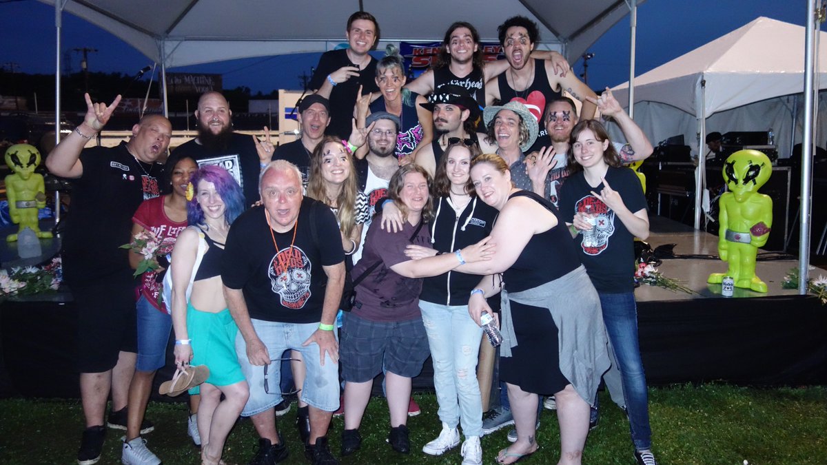 bp_three's tweet photo. Two years ago today. @TheDeadDeads at @NashvilleTaco Fest. 🤘👽@TheDeadDeads #DeadCorps @tishimon @MMTortuga @jonathonjircit1 #BrandonBruce @Silk_Liwoch @DISHpx @kinetic_kristen @Lucas_5150 @RockDNAPhoto @MadameBlackwell @CalloutBex @Vela_Dead @mattmahaffey @artleonard @J_Robb386 https://t.co/opxrNXXOty