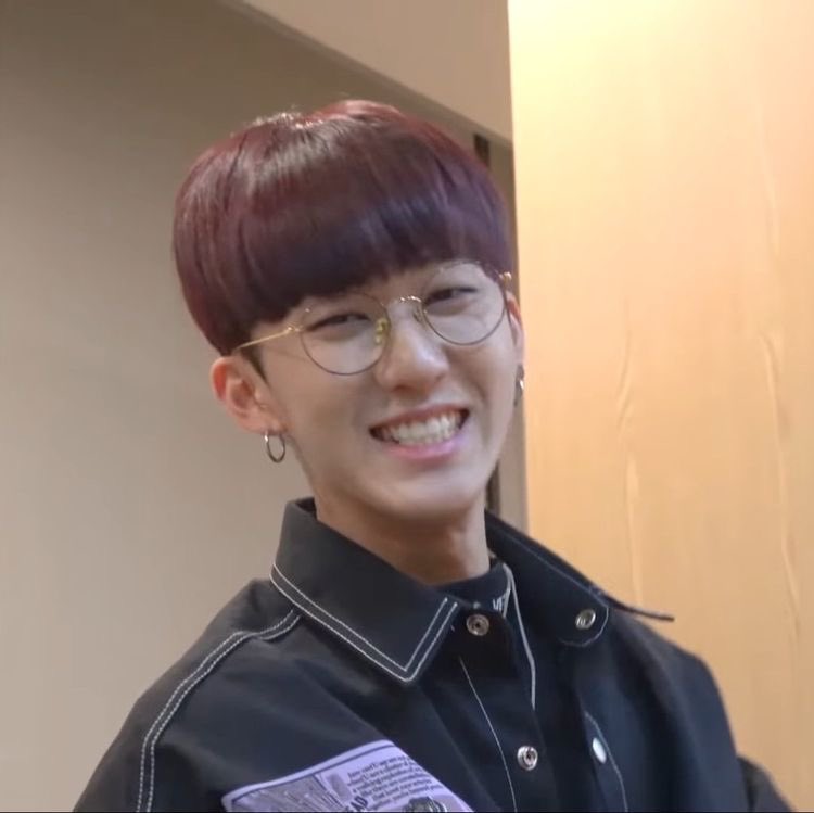 stray kids :— changbin