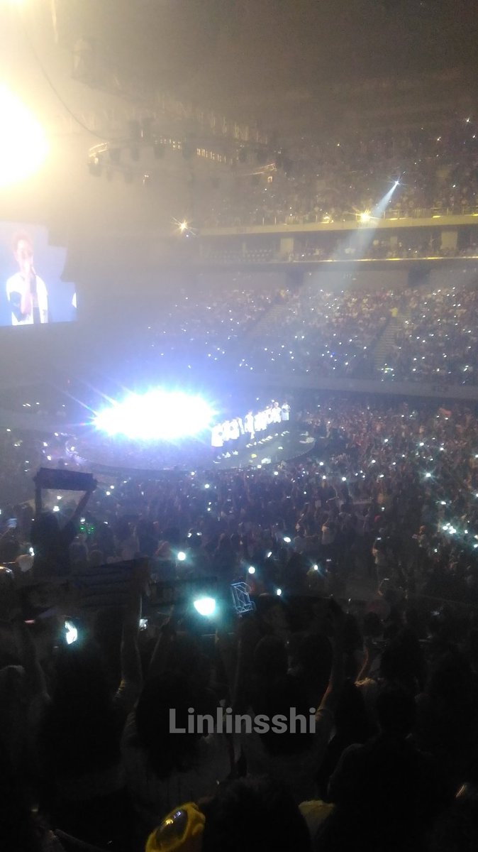 Linlinsshi's tweet photo. Anong kwentong "Wanna One World Tour One: The World In Manila" meron ka?

#W1OneTheWorldMNL #워너원 https://t.co/Is161oyfFy