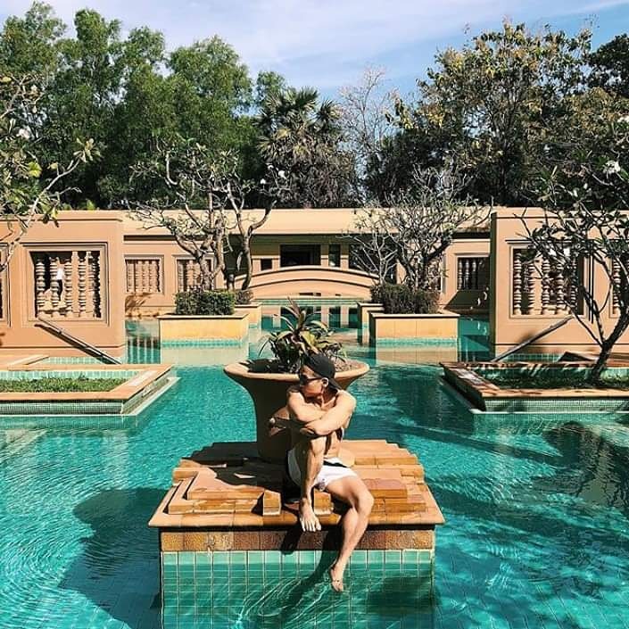 LMAngkor's tweet photo. ✈️💭 Start planning your dream summertime vacation! If you book a 2-night stay under the Summer Dreaming promotion, we’ll reward you with free breakfast, daily resort credit &amp; 5,000 bonus Marriott Bonvoy points. Grab this deal now at 🖱https://t.co/Y9pXxteoGl
#SummerDreaming2020 https://t.co/xAdqeSyUE3