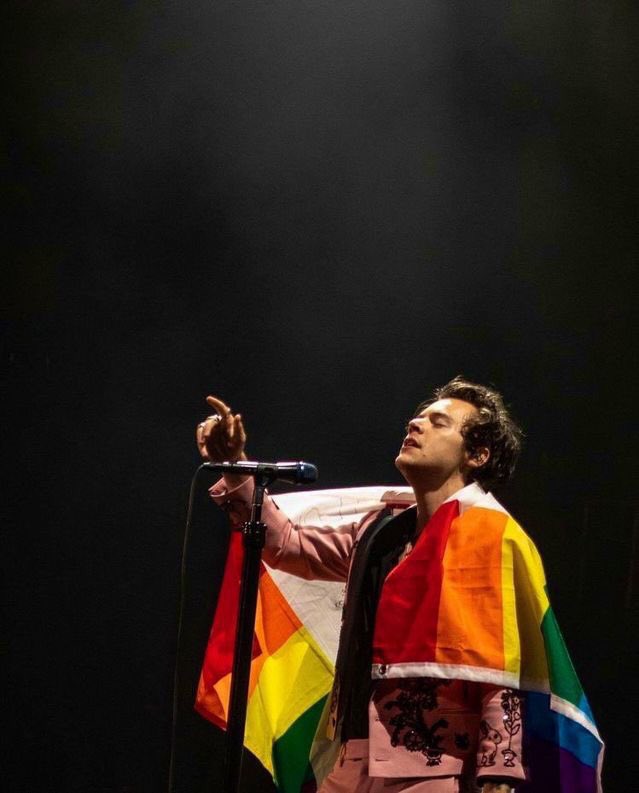 Harry Styles Live On Tour — a thread