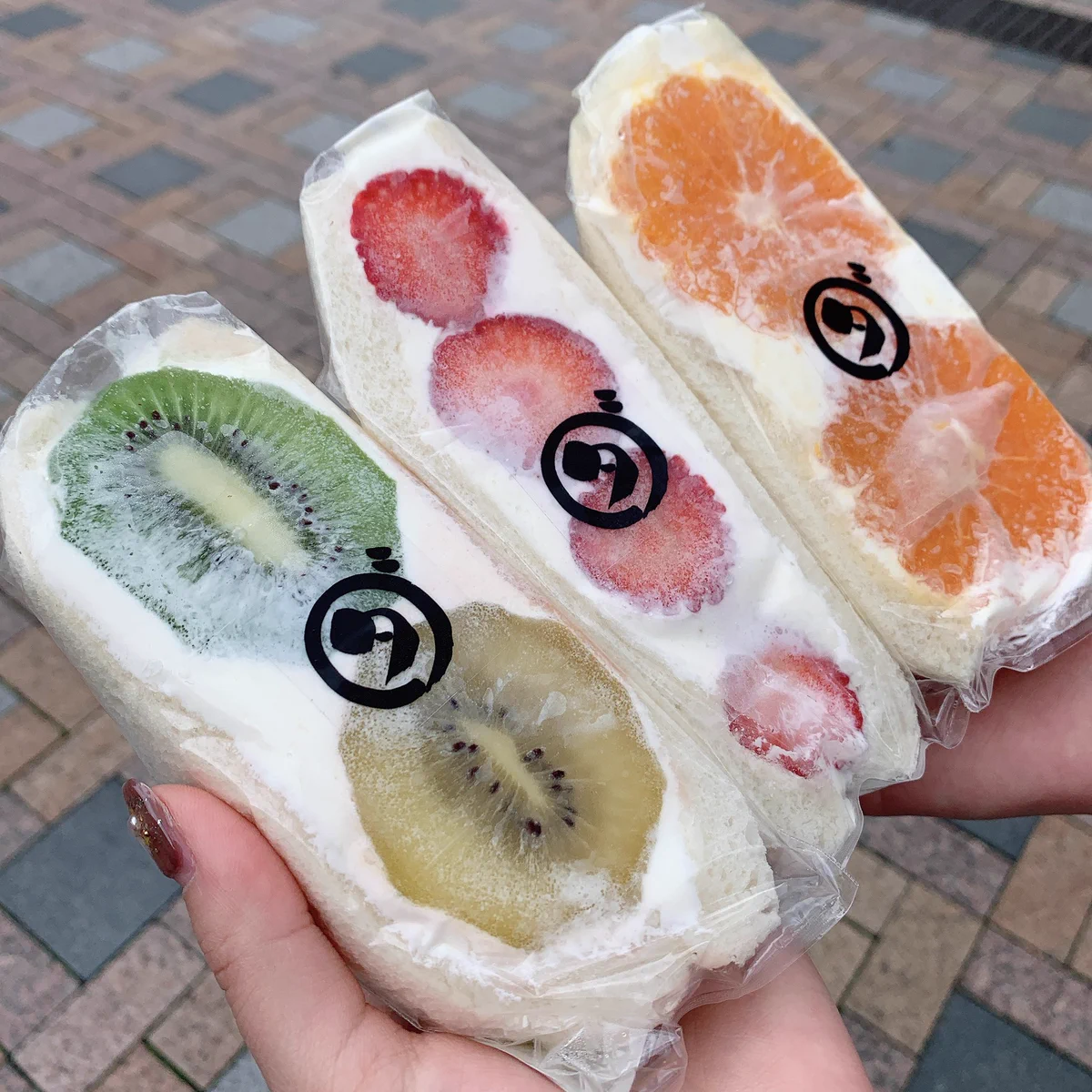 果物好きも満足！？中目黒にある「ダイワスーパー」のフルーツサンドが凄い！
