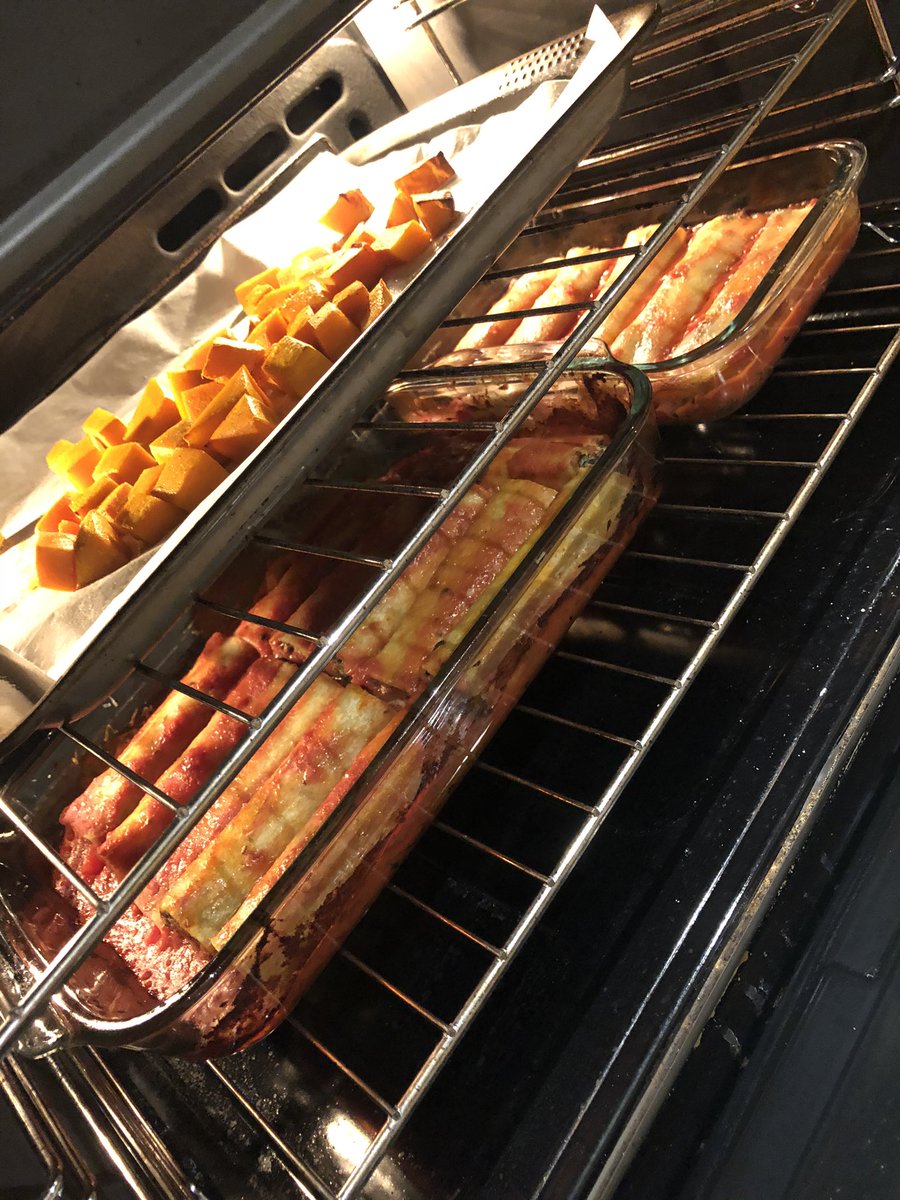 Tonight’s #cookwithheart challenge recipe, spinach 💪 lentil and ricotta cannelloni 
I’d love it if you could donate and share my fundraising page with friends and family.
Thank you for your generosity, it means a lot! cookwithheart.com.au/s/492/502/t