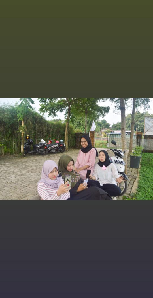 ilmasyfa's tweet photo. Minal'aizin walfaizin, mohon maaf lahir dan bathin atas segala salah dan khilaf🙏 lebaran 1441 H https://t.co/0hmgC5ULU5