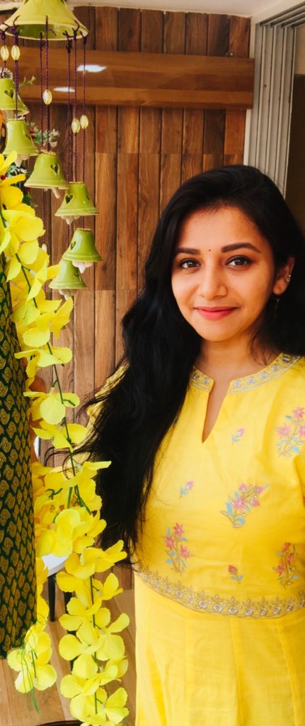 #YellowTwitter 😇😇