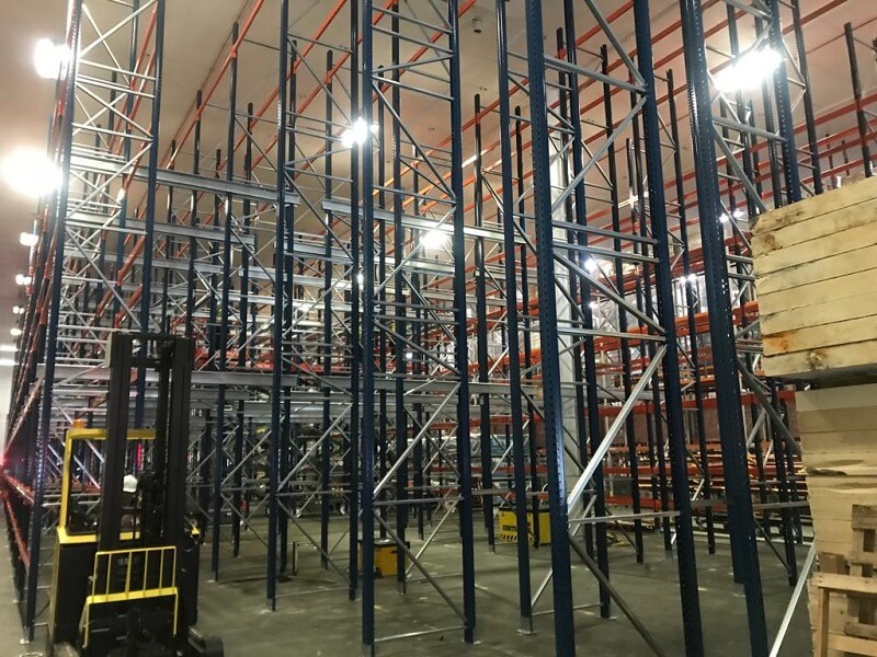 Warehousesystem's tweet image. Our team is making great progress installing this #MultiTierRacking system specifically #designed to meet the #storage and #production needs of our client whilst promoting #effective use of height space. Find out more about multi tier racking systems here: tinyurl.com/wouvxjm