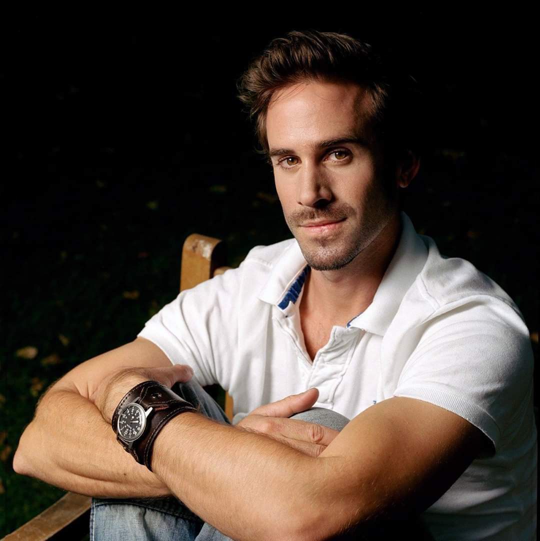 Today is his birthday Mr. Joseph Fiennes Happy BirthDay 