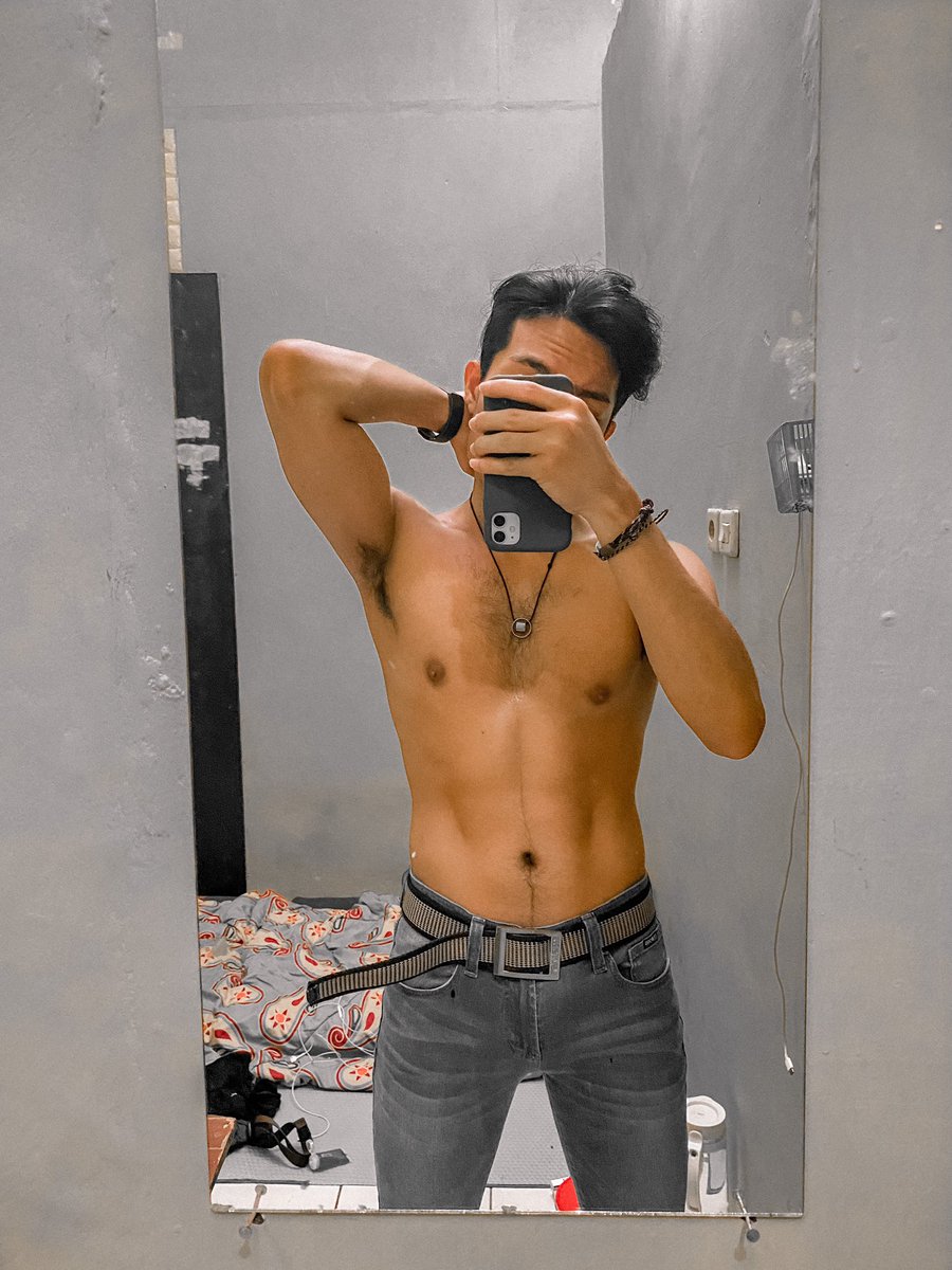 basabasix's tweet photo. Kulit sawo matang gini emang suka? https://t.co/1bU4WFjlhu