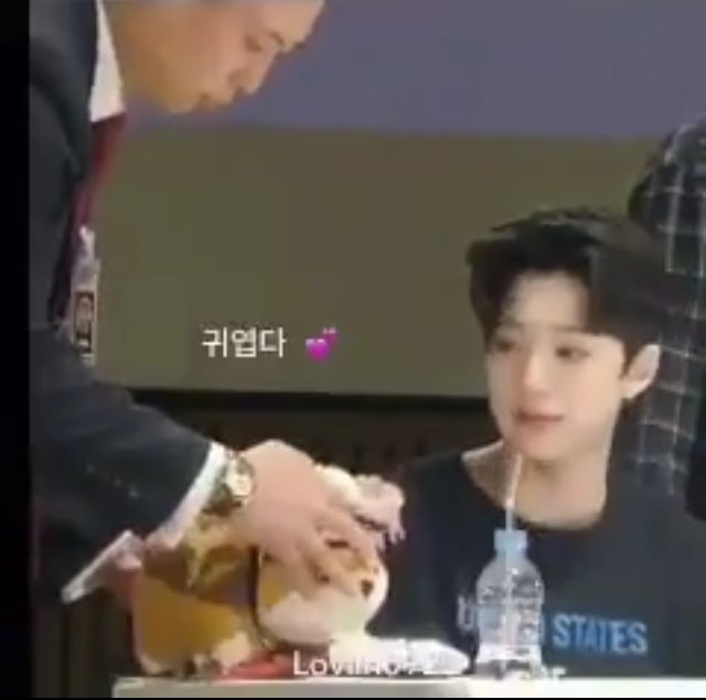 And the last,Ahjussi with Uri Maknae too, Lai Kuanlin