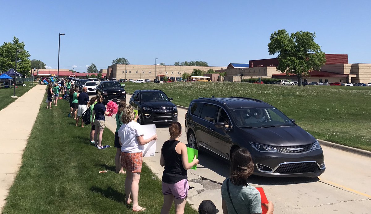 DakAdm's tweet photo. What a great day celebrating the Class of 2020 at the Senior Clap Out and Car Parade yesterday!  We love our seniors!  Congratulations Class of 2020! (1/2) @DHScougars2020 https://t.co/C1M1kJUkVW