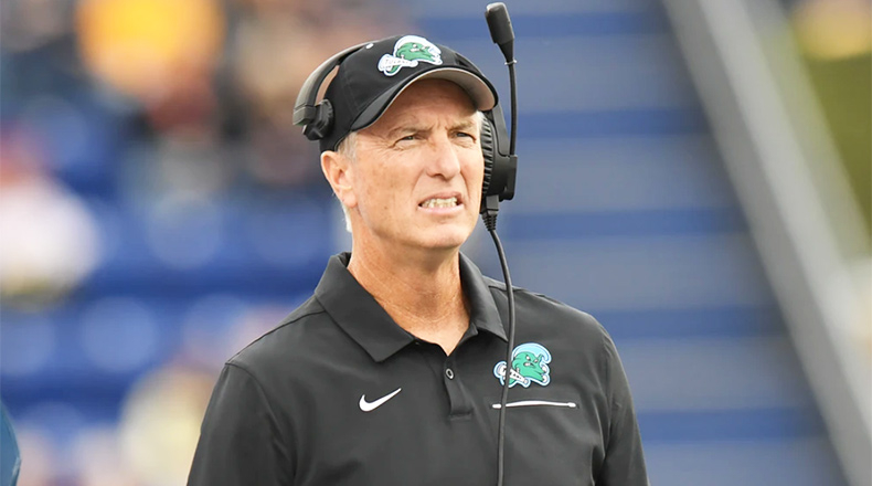 .<a href="/GreenWaveFB/">Tulane Football</a>’s Willie Fritz once again ranks among the best head coaches in the AAC.

athlonsports.com/college-footba…