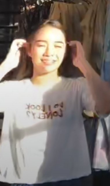 SamgaKupal's tweet photo. Sunkissed daw si ate gh0rl 🙈🙉🙊 https://t.co/GcSaFOURsR