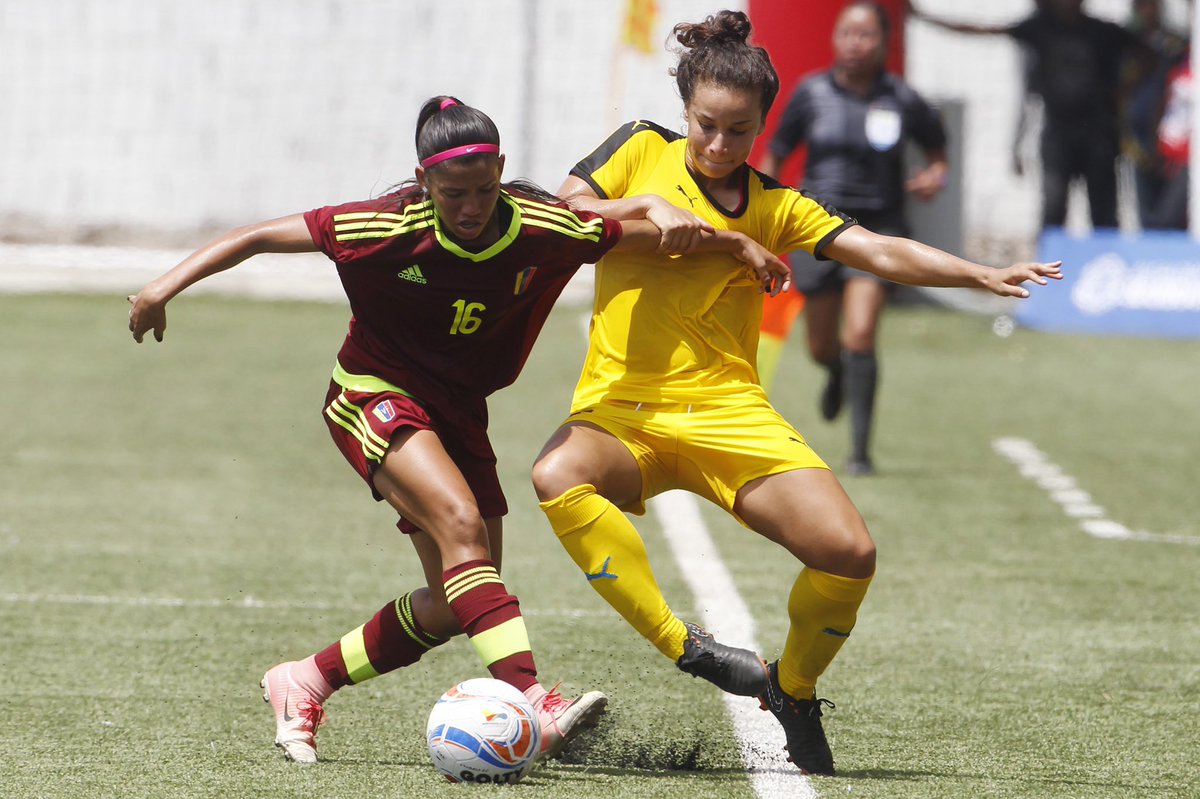 Here's why #RaisingOurGame is important for footballers like Jamaica's 🇯🇲 Ashleigh Shim

👉🏽fifpro.org/en/industry/ra…

When football returns, female players need better conditions to fulfill their potential.

Transport ✈️
Hotels 🏨
Match schedule ⚽️
Team staffing🧑🏽‍⚕️
and more....
