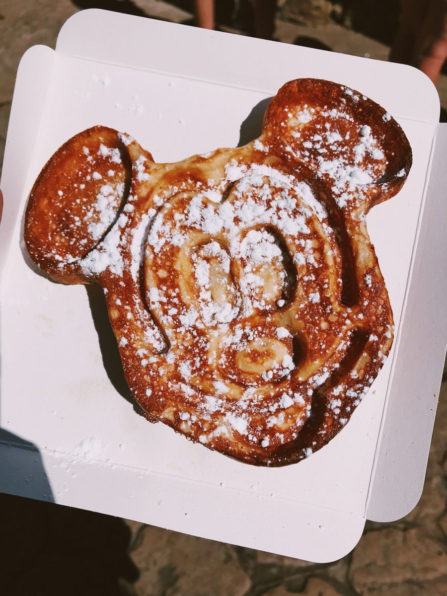 tarnya_l_smith's tweet photo. 48 Hours in Disneyland Paris!
https://t.co/bYmsTR2bvu
@lbloggerschat @lovingblogs #missionRT #teacupclub #thebloggerscrowd @thebloggergals @thebloggerskn https://t.co/QlW6dKdYml