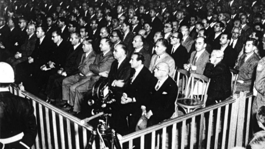 chpadanail's tweet photo. 27 Mayıs askeri darbesi, diğer darbeler gibi demokrasi tarihimizin kara bir lekesidir. 
Askeri-sivil her türlü darbeyi ve darbecileri lanetliyor, 27 Mayıs darbesinin ardından idam edilen Adnan Menderes, Hasan Polatkan ve Fatin Rüştü Zorlu'yu rahmetle anıyoruz. https://t.co/P7QGqudbEG