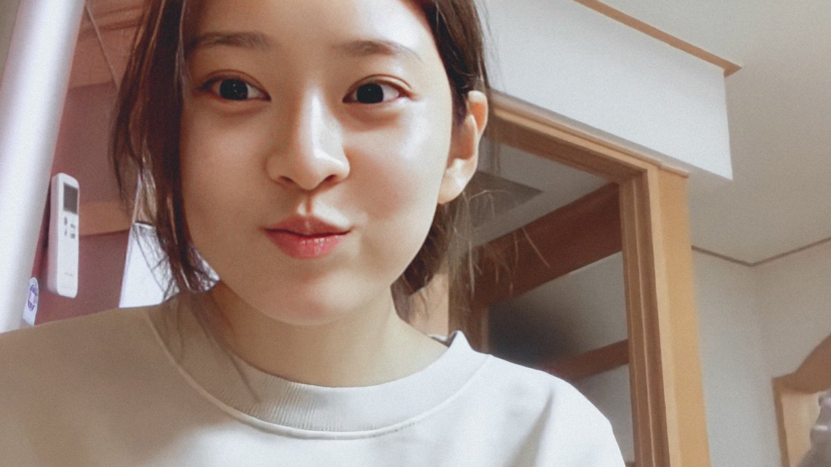 capthismoment's tweet photo. #아이즈원 #IZONE
#김민주 https://t.co/4eZj1AOn8t