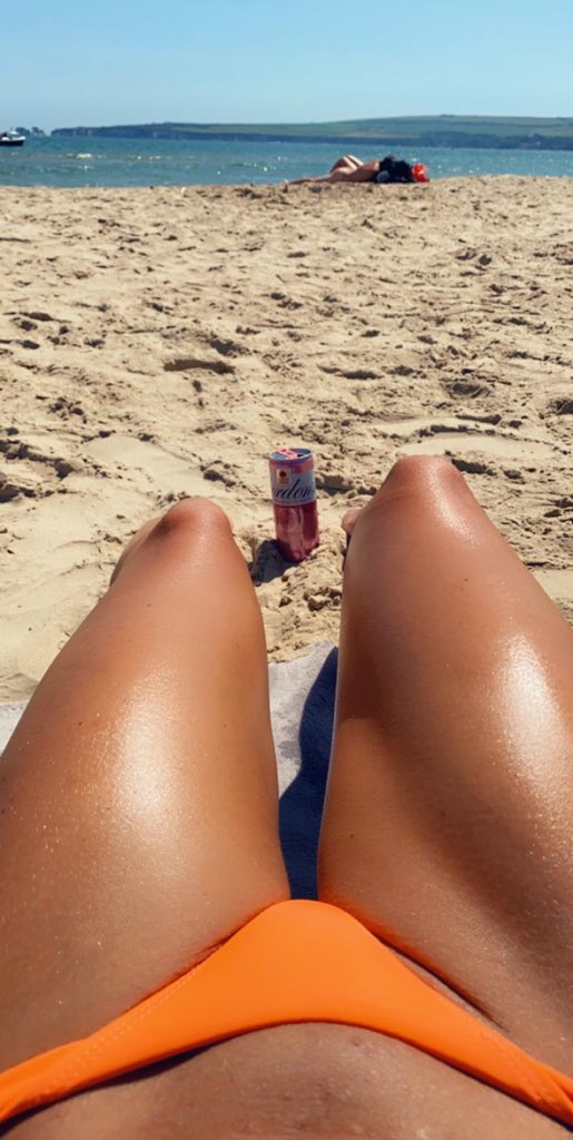 Surrey 😈💋 tweet media