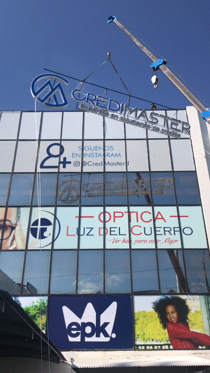 RofGraphic's tweet photo. Instalación Letrero @credimaster 🙌🏻 https://t.co/hsOnMaUoqW
